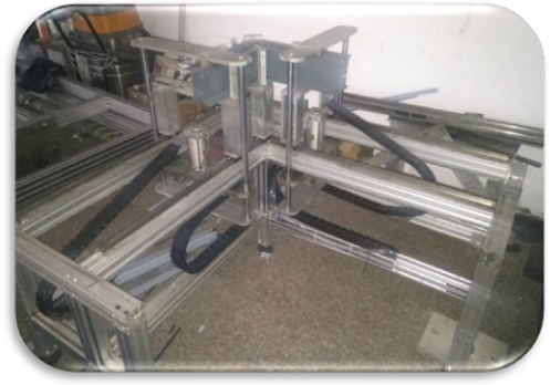 Detalle del sistema de sujeción neumática y elevación motorizada.